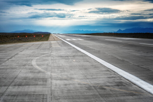 Whittman Regional Airport
