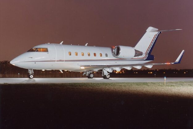 Bombardier Challenger CL604 exterior