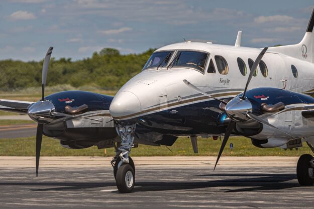 How Much Does It Cost To Fly A Beechcraft King Air?